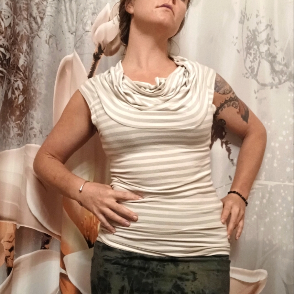 Bamboo mix strip blouse